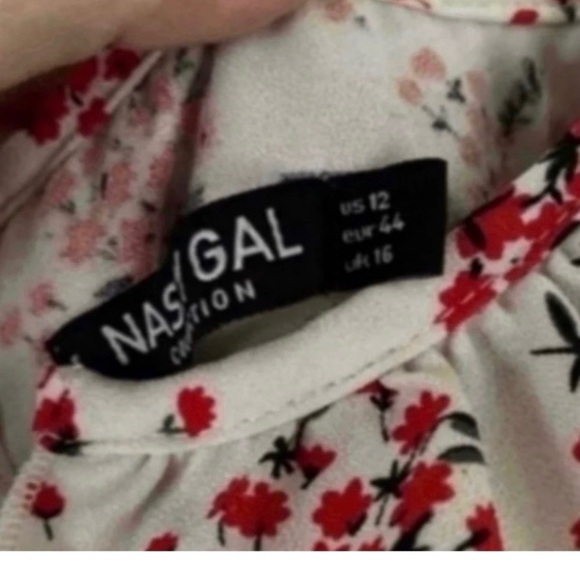 NASTY GAL Floral Cut Out Dress - Picture 7 of 7